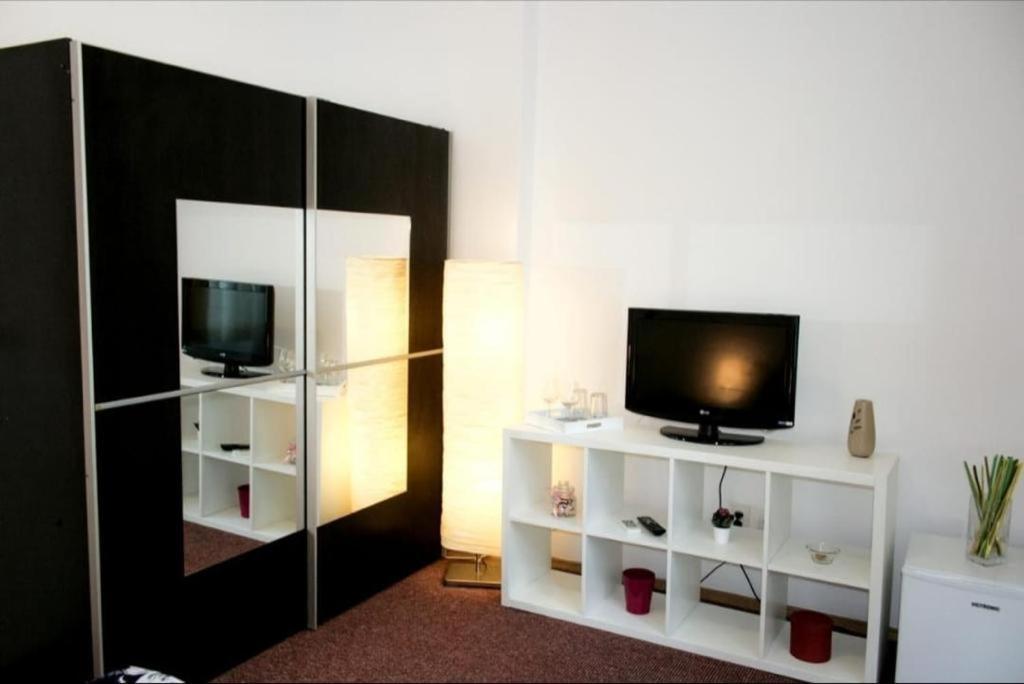 דירות בוקרשט Studio Central Calea Victoriei מראה חיצוני תמונה